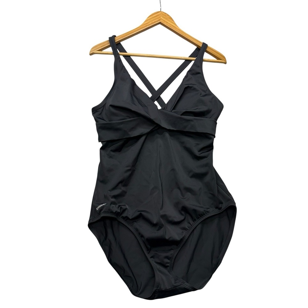 Speedo Womens Swimsuit 18 Black One Piece Swim Strappy Twist Front Modest